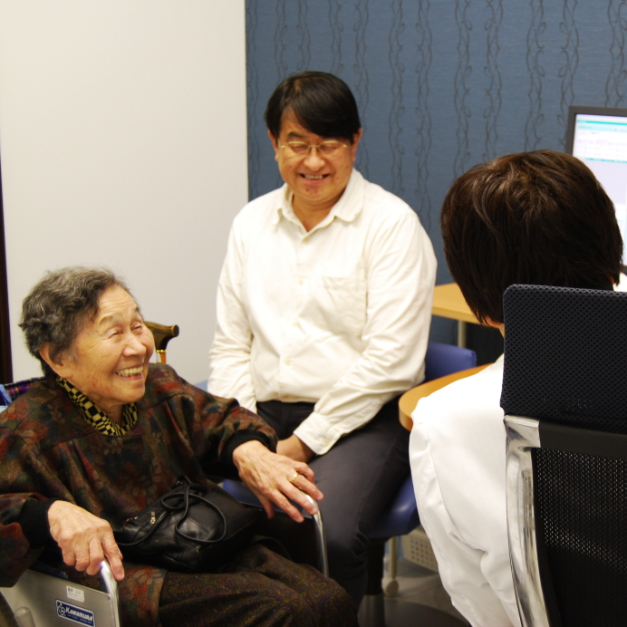 ざまクリニック所沢診察風景